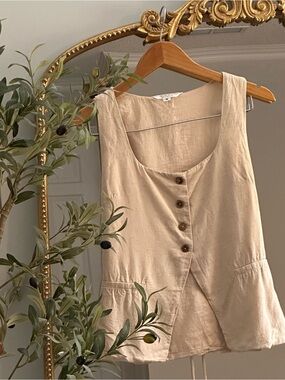 Live 4 Truth Beige Button-Front Sleeveless Vest
